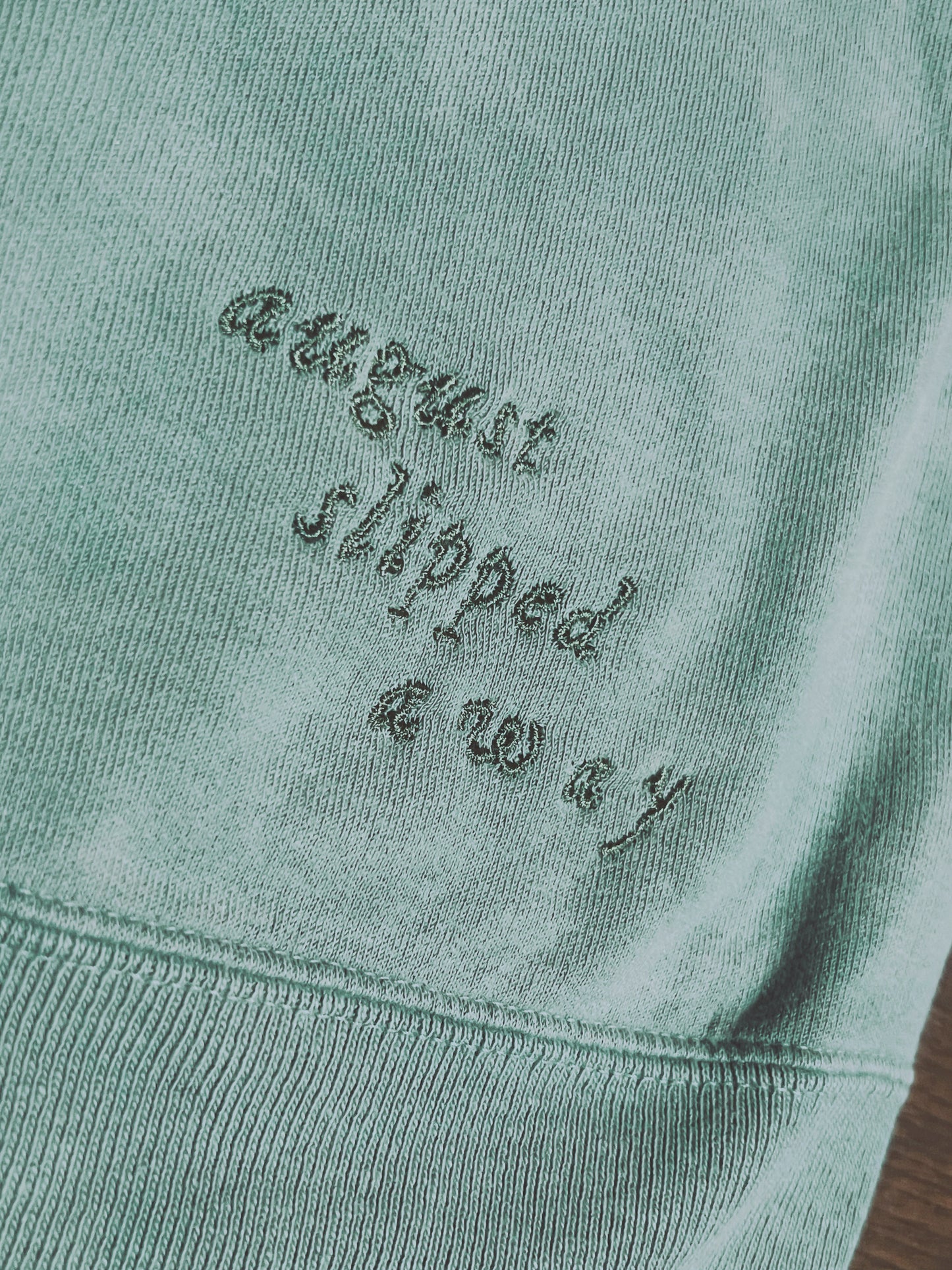 August embroidered sweatshirt